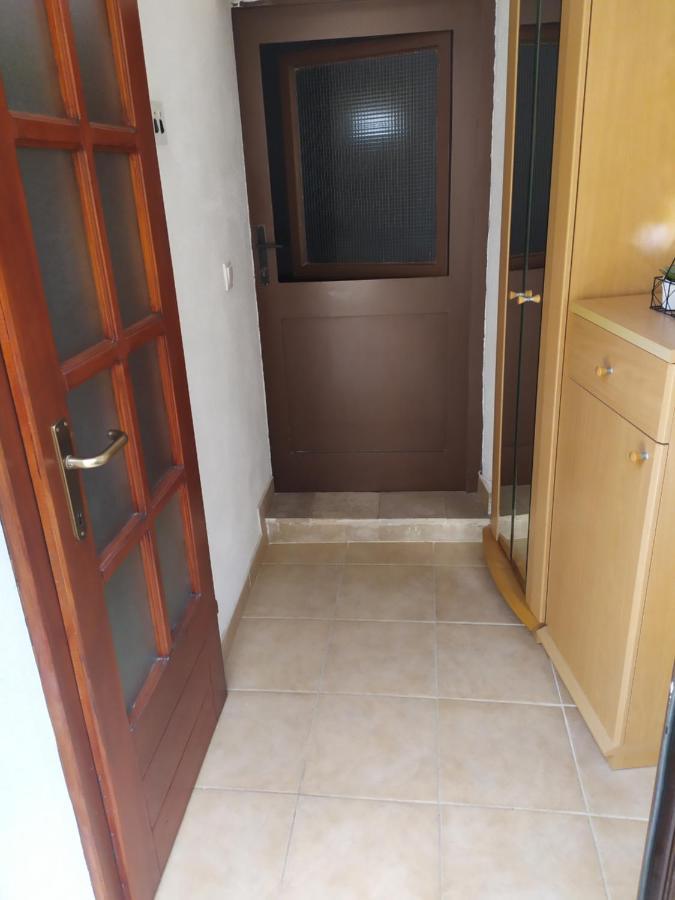 Guesthouse Wish Stari Grad  Exteriör bild